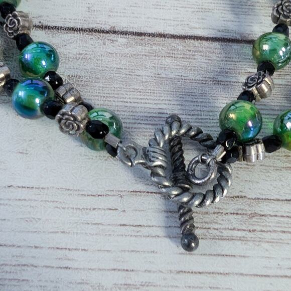 Vintage Bracelet Double Row Green Beads - Picture 3 of 7